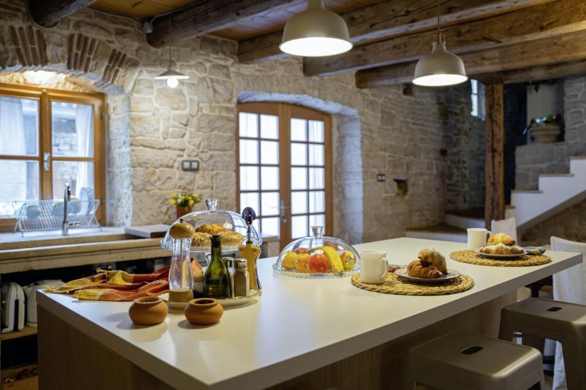 Una In Kranjcici - Haus Fuer 5-6 Personen Svetvincenat Ngoại thất bức ảnh